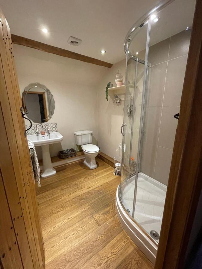 The Cider Barn - Spacious First Floor Apartment Set Within Barn Conversion Челтнем Екстер'єр фото