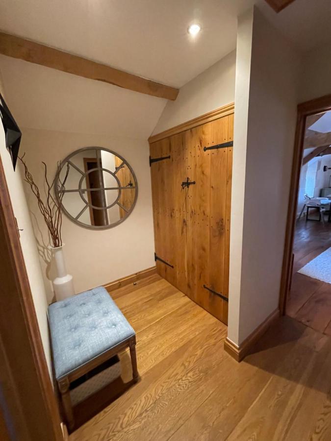 The Cider Barn - Spacious First Floor Apartment Set Within Barn Conversion Челтнем Екстер'єр фото